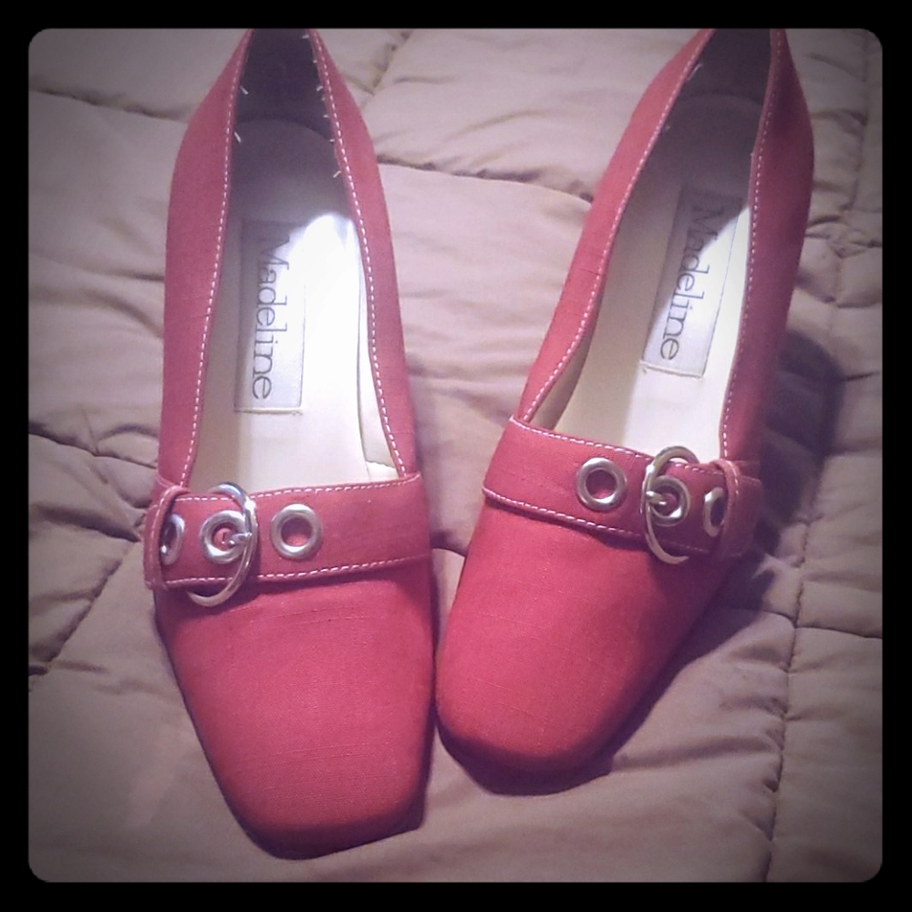 MADELINE Red Cloth heels with accent buckle top